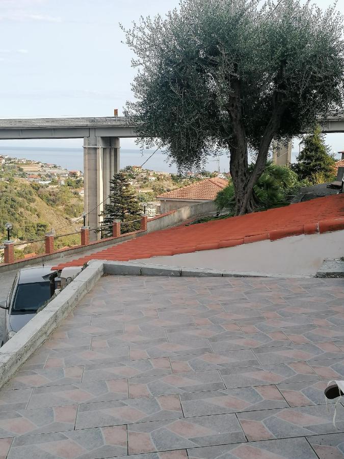 فندق La Casa Di Trilly سانريمو المظهر الخارجي الصورة